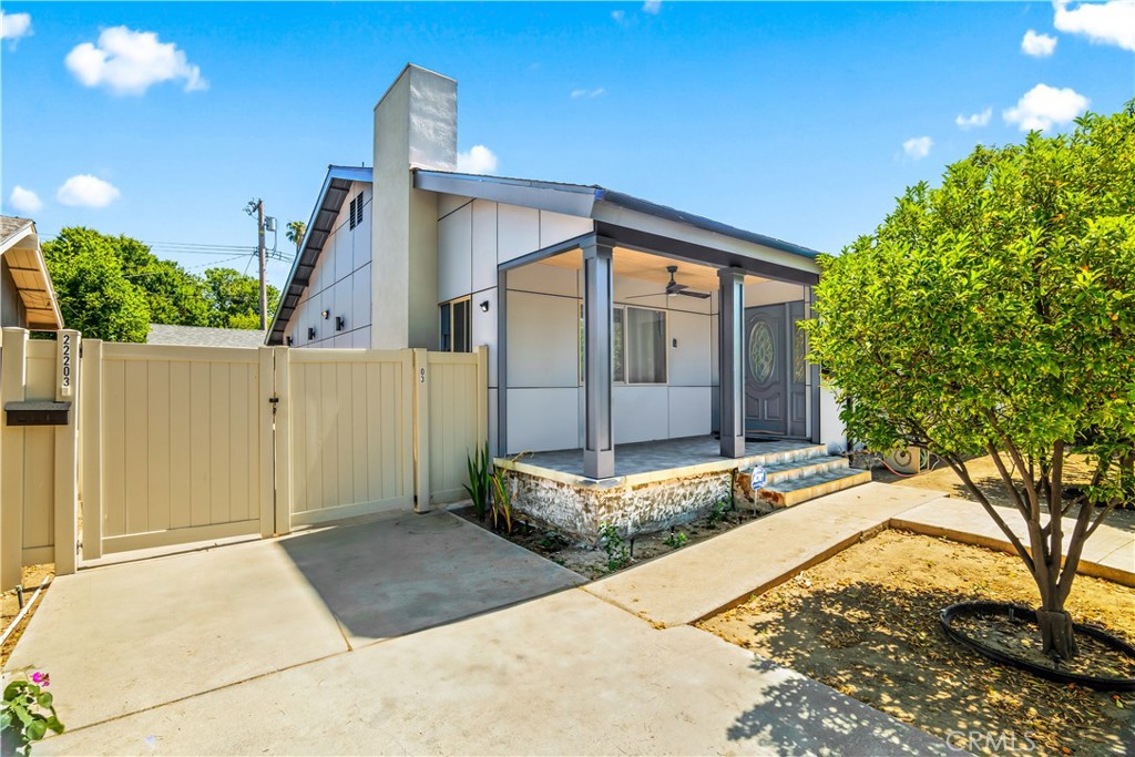 Properties 2 22201 Kittridge Street