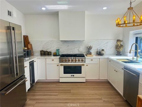 100 Yorktown Newport Beach CA 92660