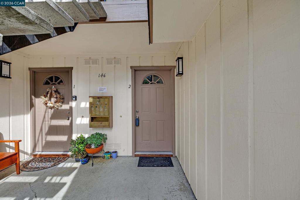 146 Ascot Ct 2
