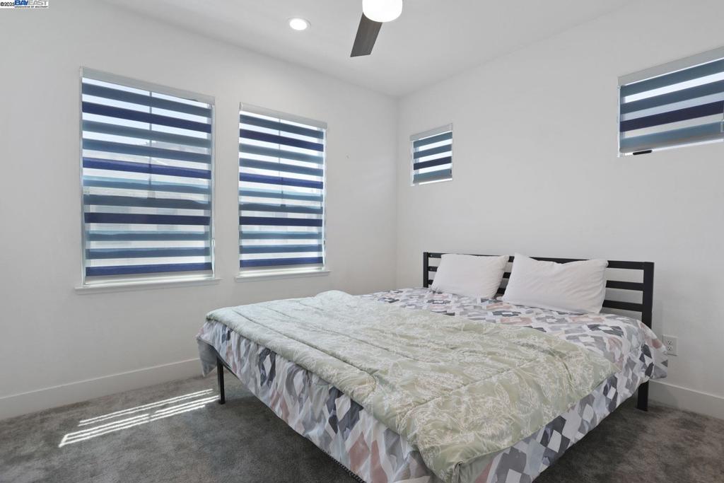 MOUNTAIN HOUSE - Residential