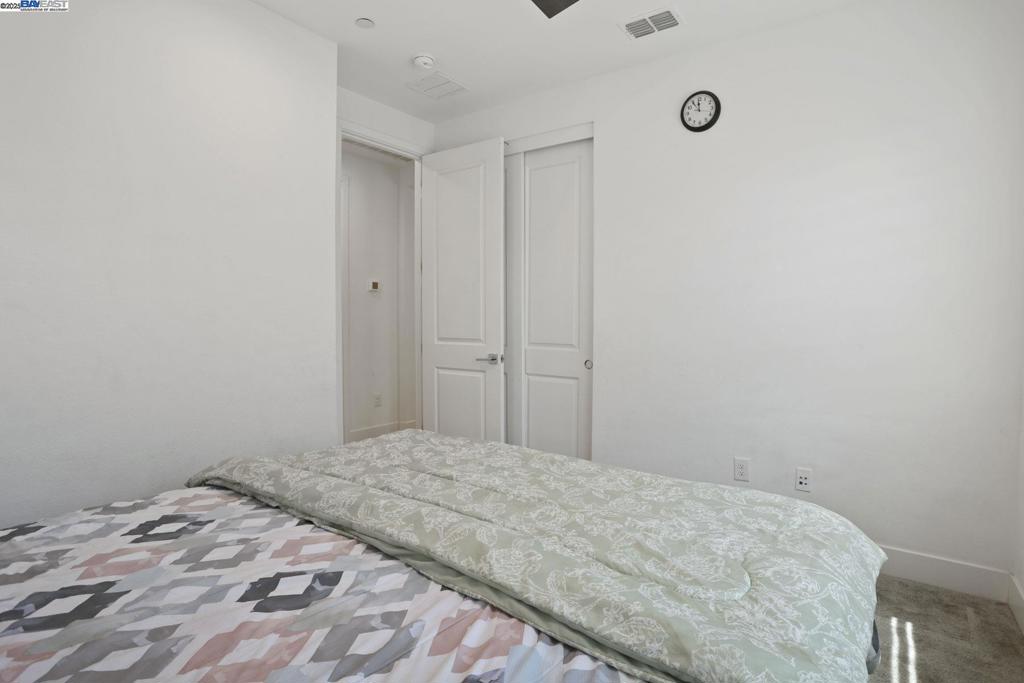 MOUNTAIN HOUSE - Residential