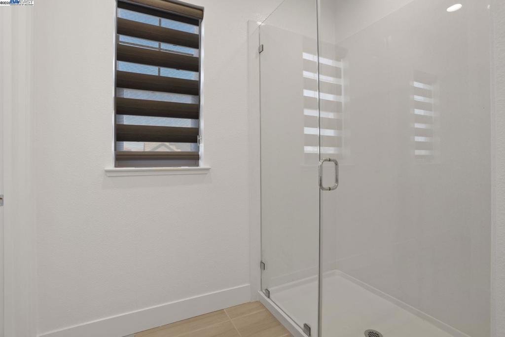 MOUNTAIN HOUSE - Residential