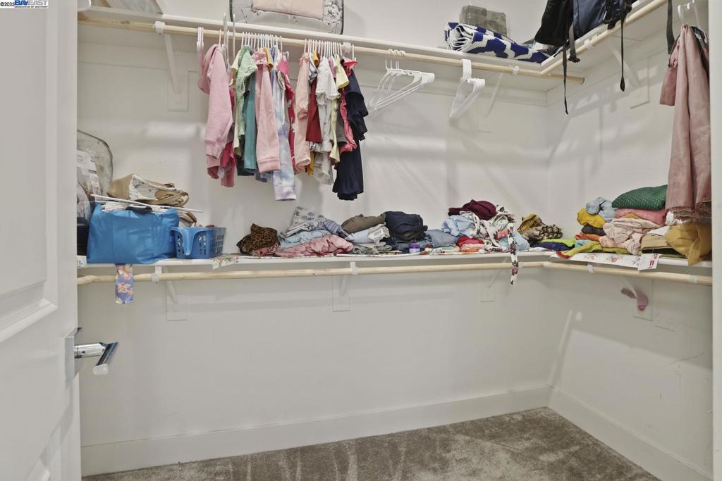 MOUNTAIN HOUSE - Residential