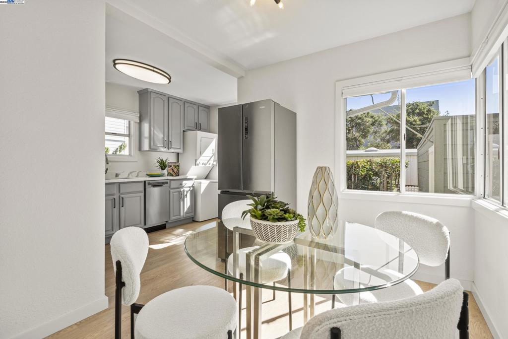 GOLD COAST EDGE - Residential
