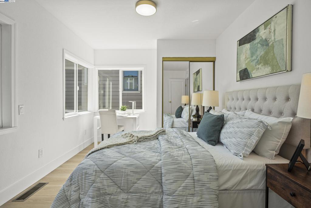 GOLD COAST EDGE - Residential