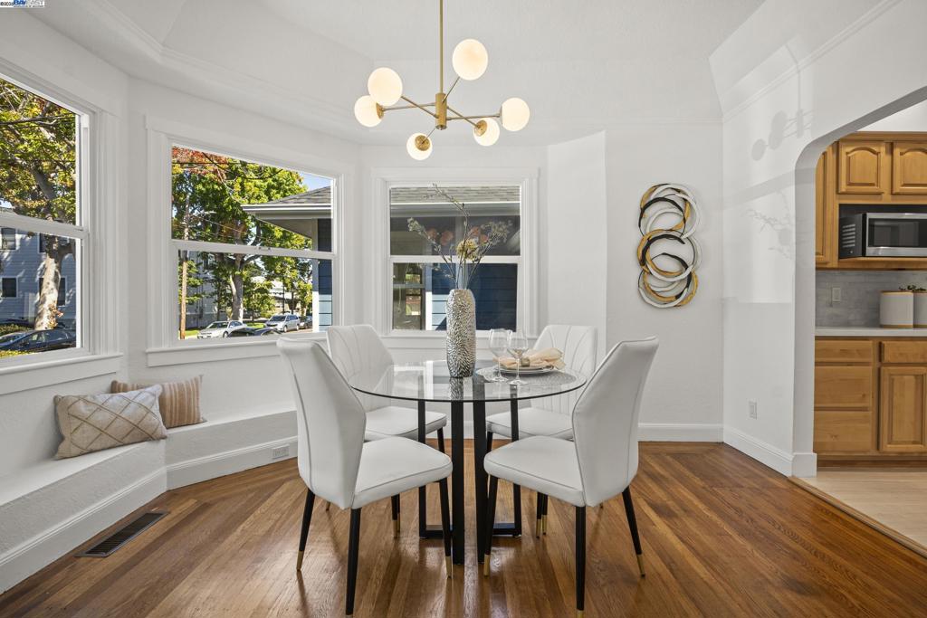 GOLD COAST EDGE - Residential
