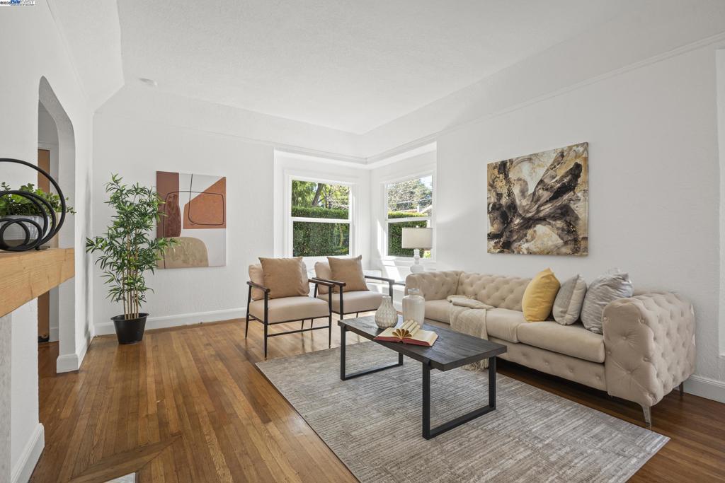 GOLD COAST EDGE - Residential