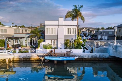Photo of 200 Grand Canal, Newport Beach, CA 92662 (MLS # NP26076407)
