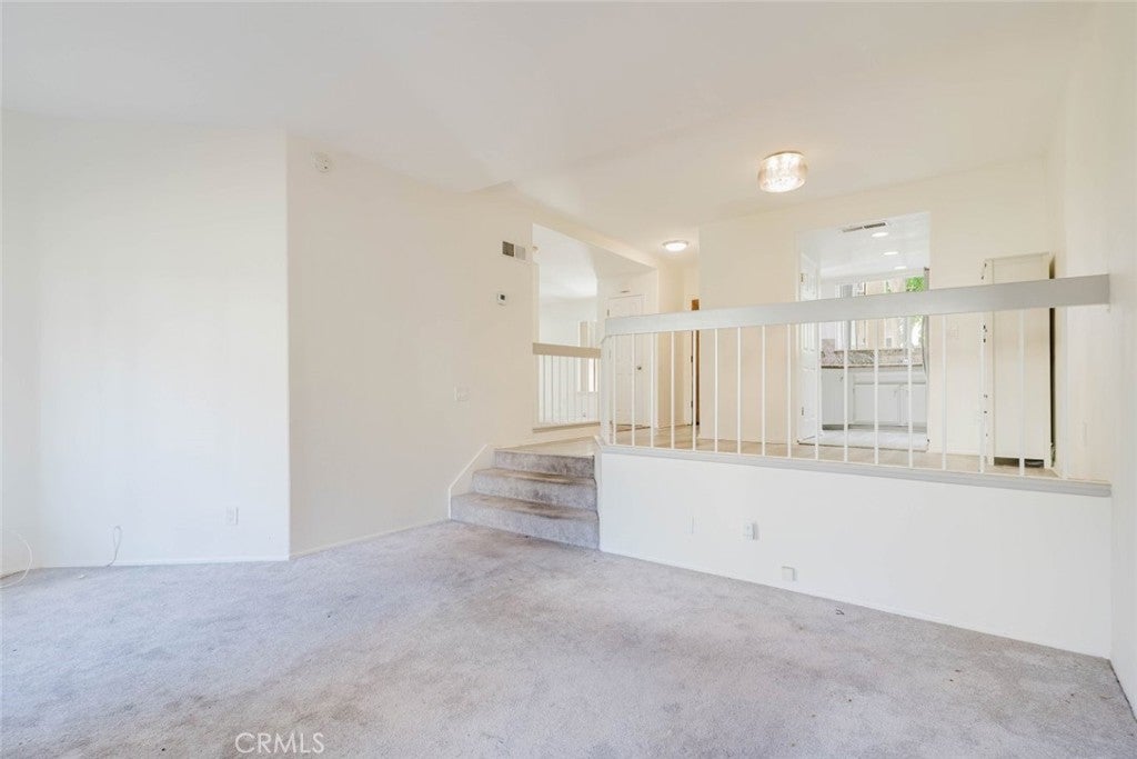 3330 Darby Street 305
