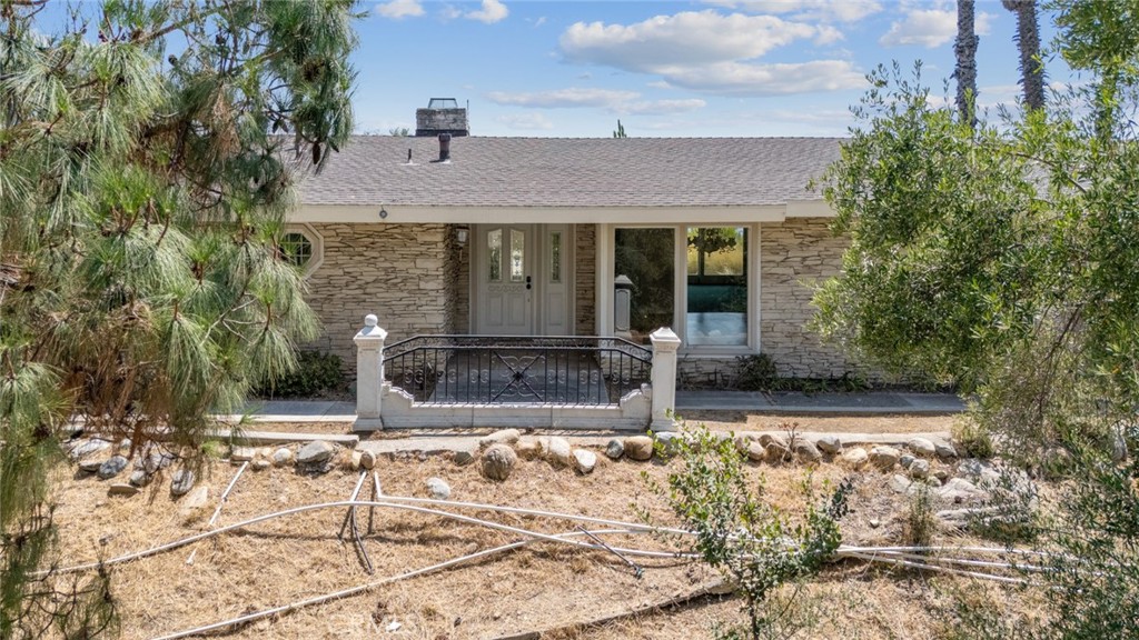 48 Woodlyn Lane