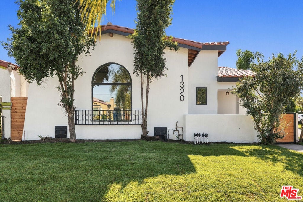 1320 W 80th Street