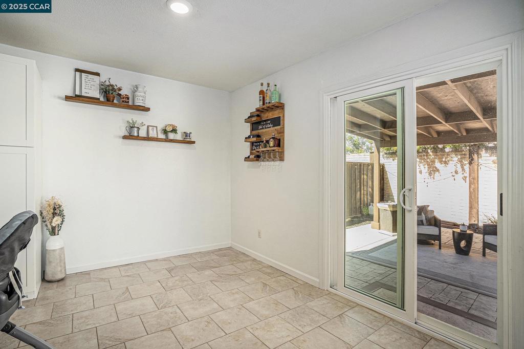 ALMONDTREE - Residential