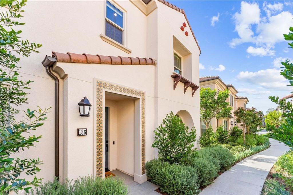 Lapis at Portola Springs - Residential