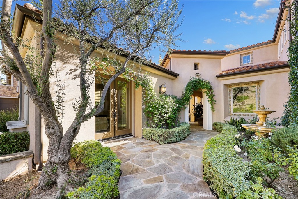 19668 Three Oaks Ln,