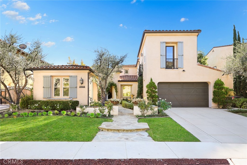 19668 Three Oaks Ln,