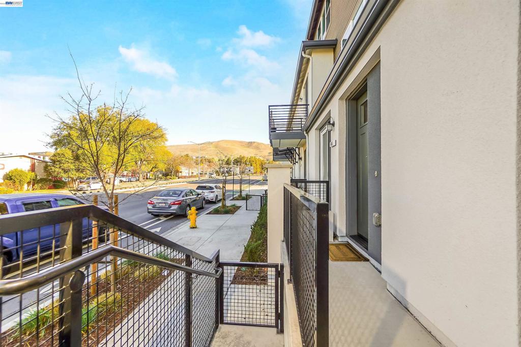 405 405 Industrial Parkway