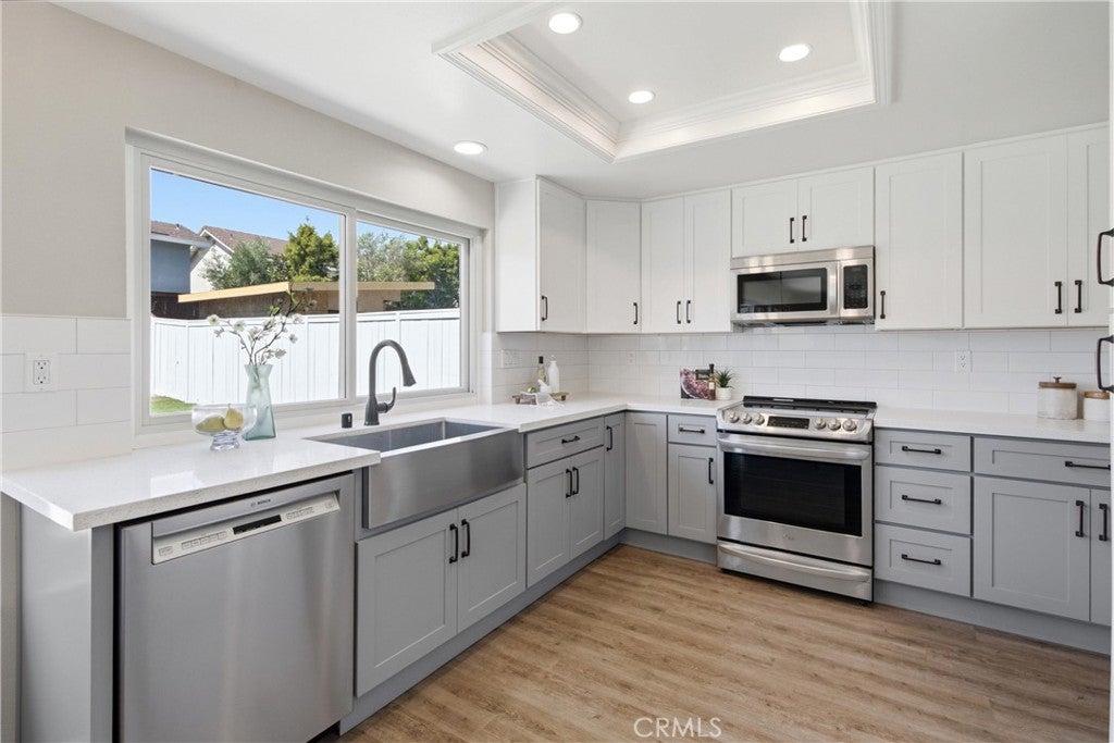 6921 Garden Circle, Huntington Beach CA 92648 - Photo 8