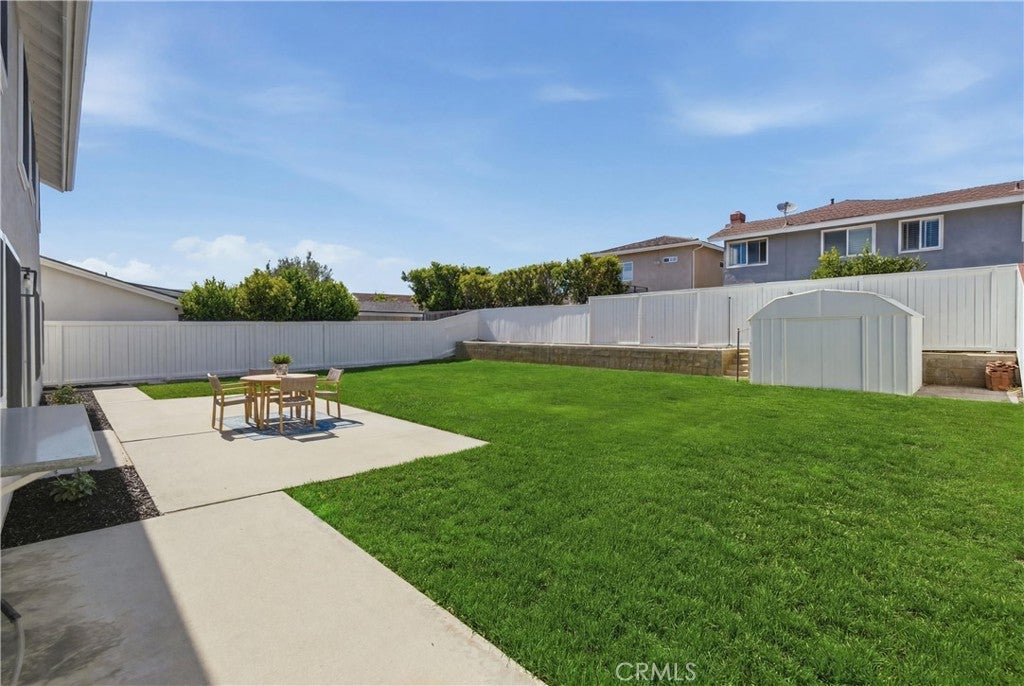 6921 Garden Circle, Huntington Beach CA 92648 - Photo 15