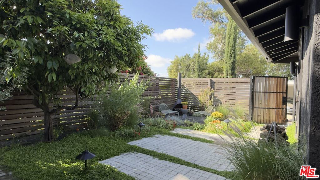 Properties 2 1407 Randall Court