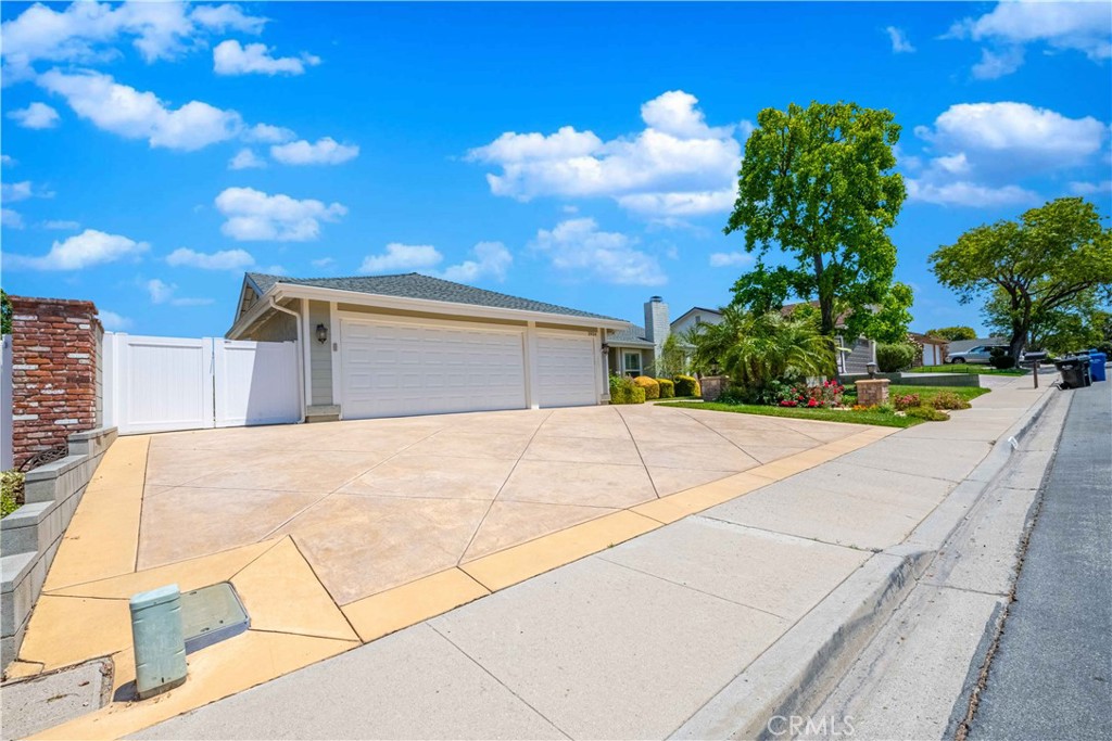 2934 Globe Avenue
