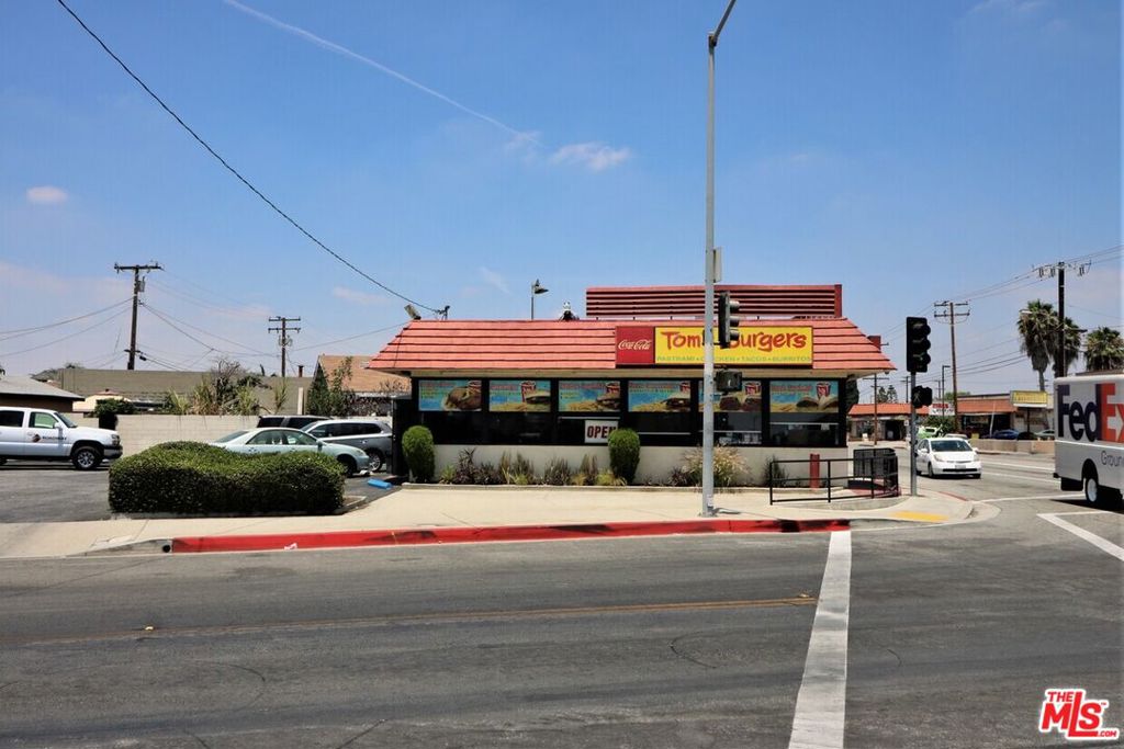 1501 W Olympic Boulevard