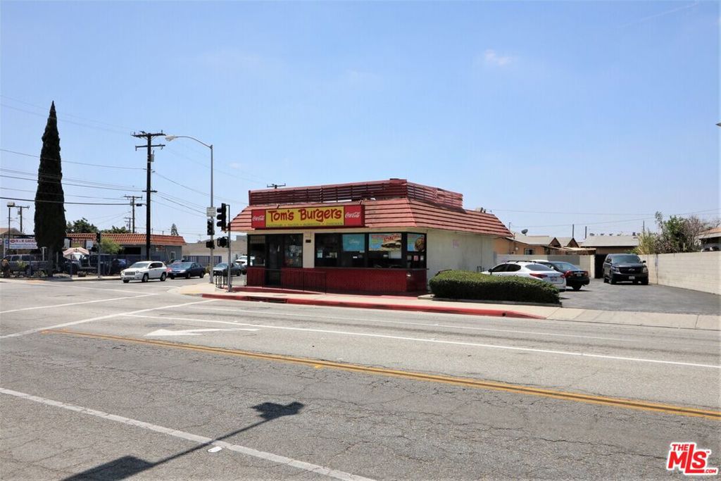 1501 W Olympic Boulevard