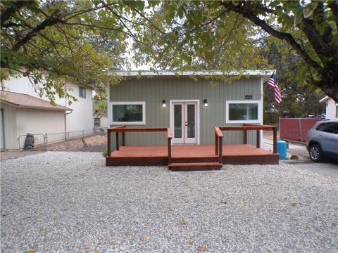Photo of 4915 Golf Ave, Clearlake, CA 95422 (MLS # LC26221183)