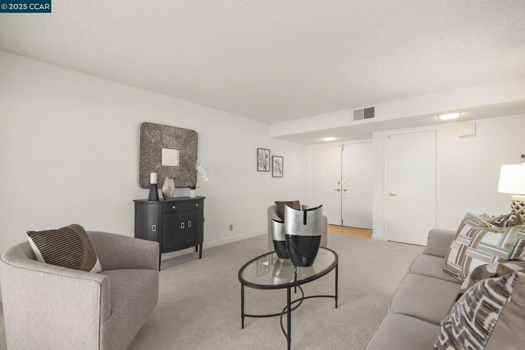 ROSSMOOR - Residential