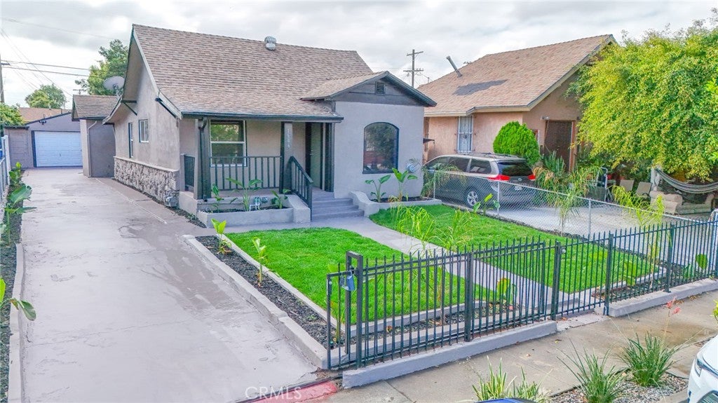 1606 E 52nd
