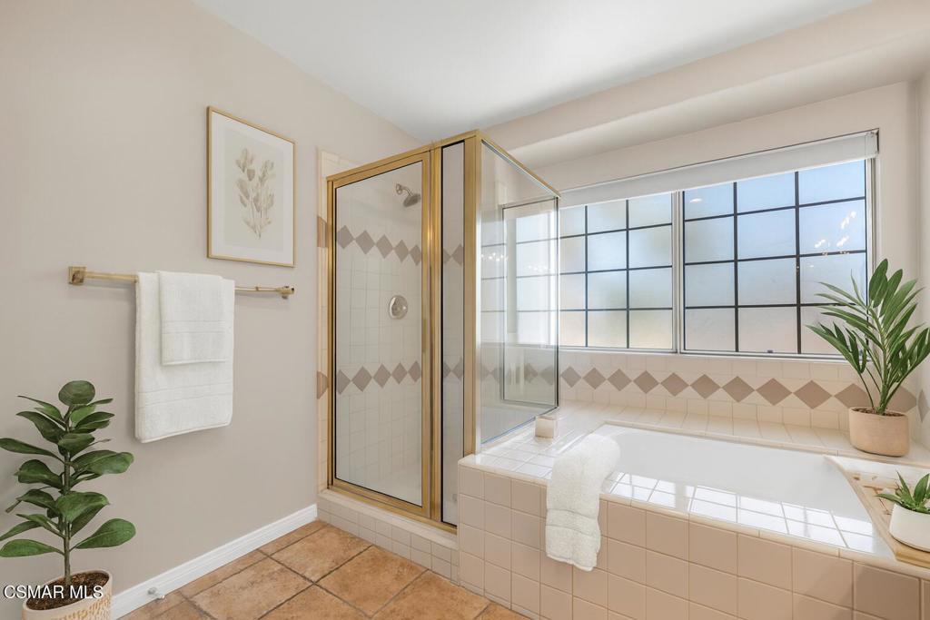 Oakbrook Grupe-579 - 579 - Residential