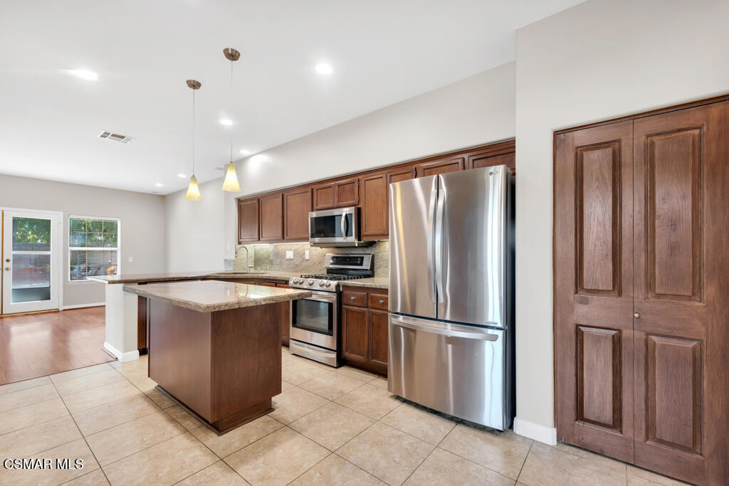 Oakbrook Grupe-579 - 579 - Residential