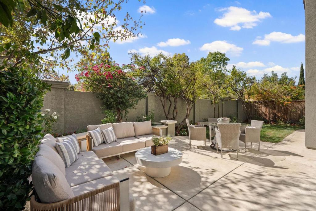 4271 Verdigris Circle