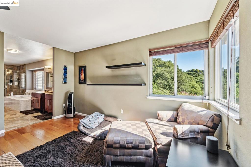 FAIRVIEW - Residential