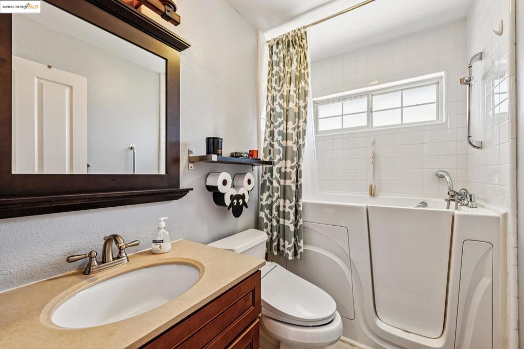 FAIRVIEW - Residential