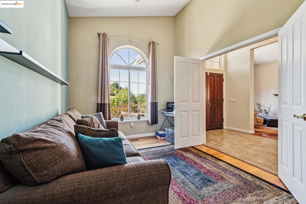 FAIRVIEW - Residential