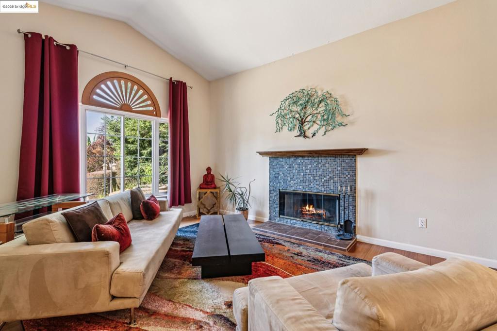 FAIRVIEW - Residential