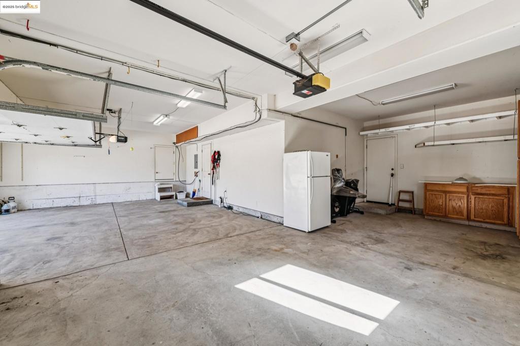 FAIRVIEW - Residential