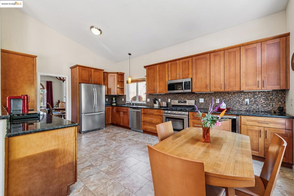 FAIRVIEW - Residential