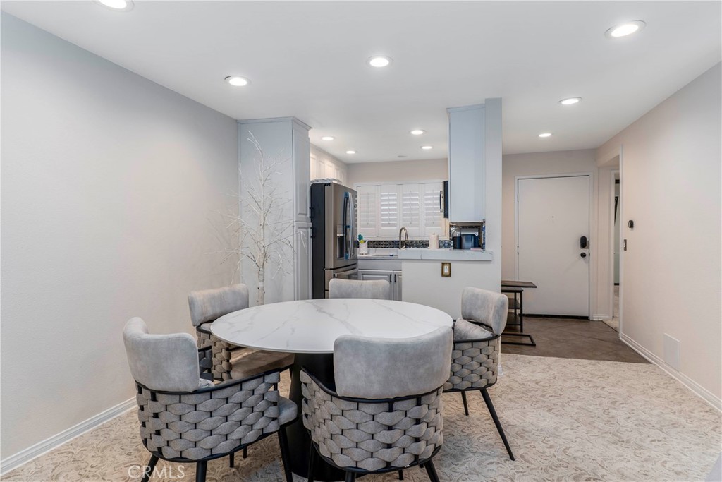 5515 Canoga ave. #329 329