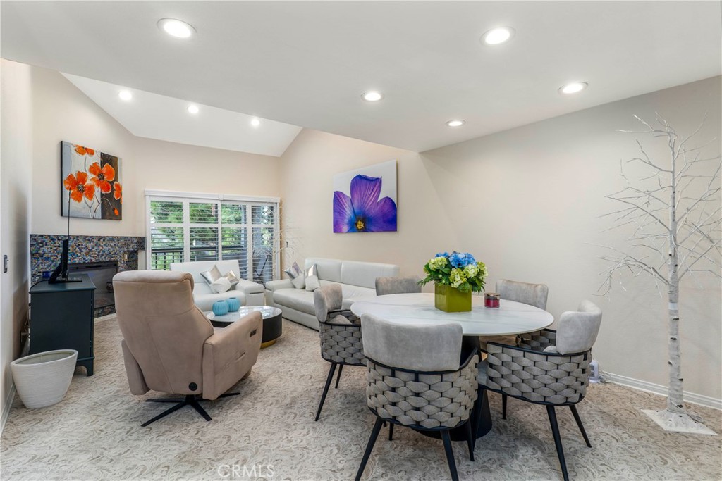 5515 Canoga ave. #329 329