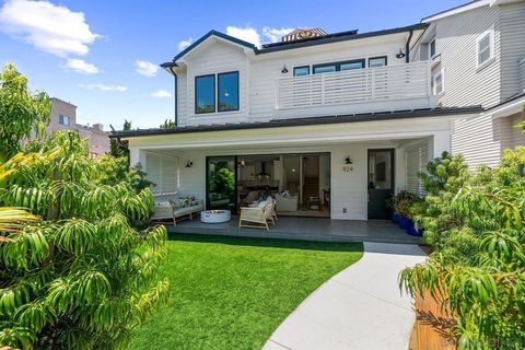 924 D Avenue Coronado CA 92118