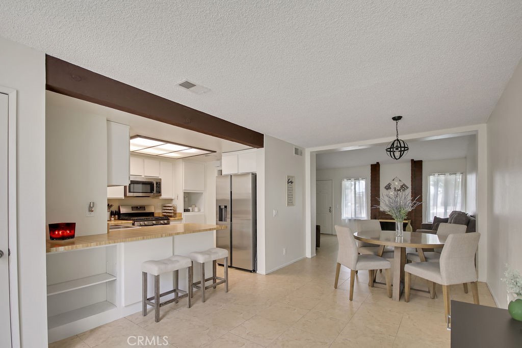 805 Vista Court