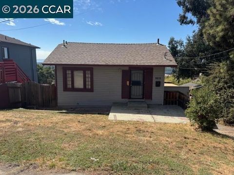 Photo of 9819 Burr St. St, Oakland, CA 94615 (MLS # 41130896)