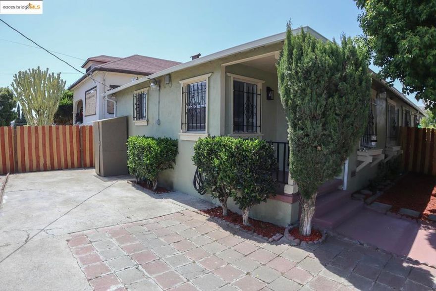 Ideal for homeowners and investors alike! This versatile East Oakland duplex features two spacious 2-bedroom, 1-bath units—one unit delivered vacant, offering the perfect opportunity to live in one and rent out the other. Whether you're looking to offset your mortgage or build long-term equity, this property makes it easy. Located in a rapidly developing neighborhood with convenient access to BART, major freeways, local shops, and community amenities. Ask the listing agent about additional income potential!