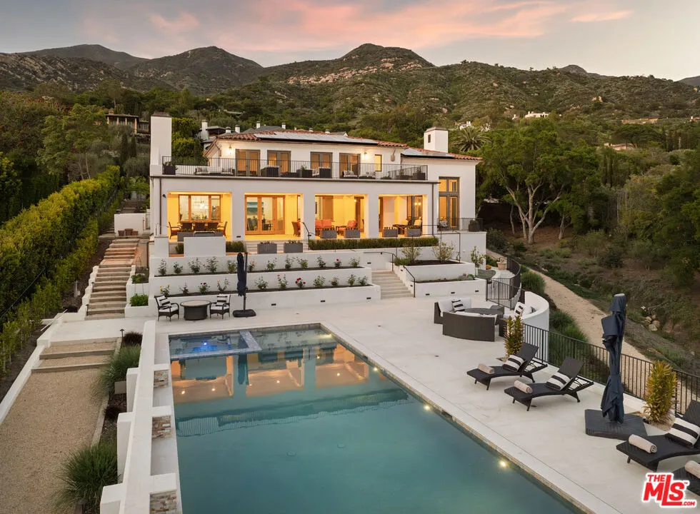 Santa Barbara, California 93108, United States, 5 Bedrooms Bedrooms, ,7 BathroomsBathrooms,Residential,Active,158705