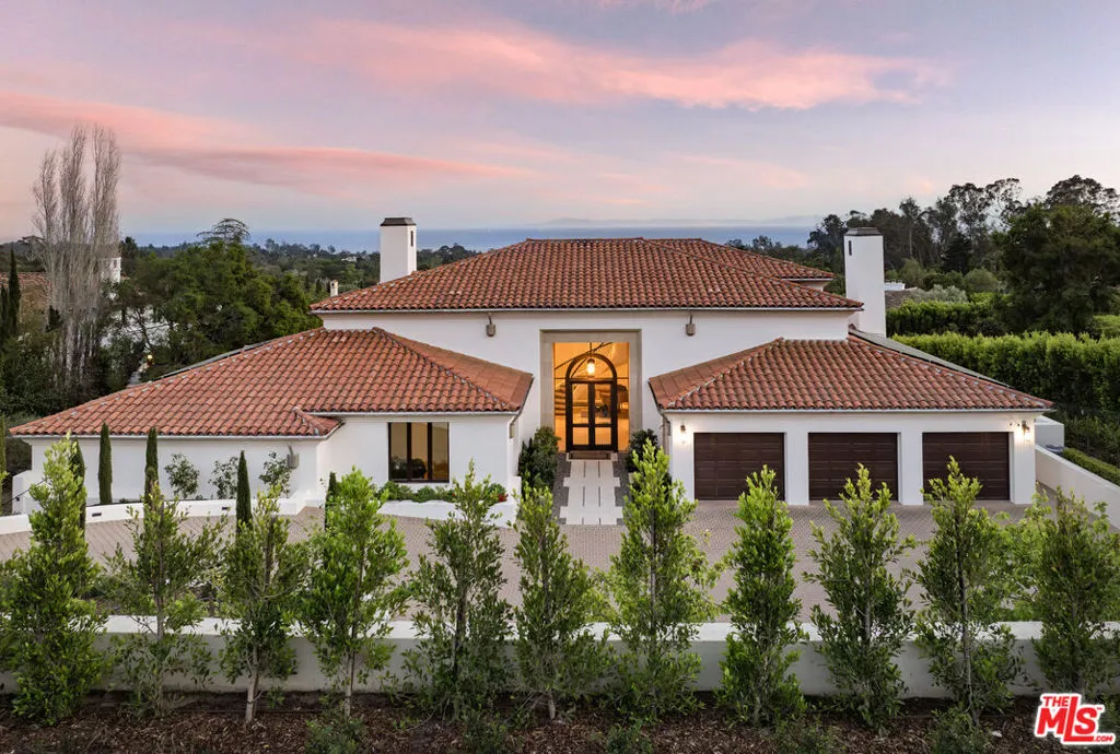 Santa Barbara, California 93108, United States, 5 Bedrooms Bedrooms, ,7 BathroomsBathrooms,Residential,Active,158705