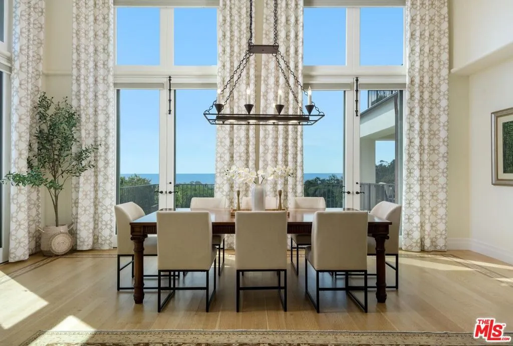 Santa Barbara, California 93108, United States, 5 Bedrooms Bedrooms, ,7 BathroomsBathrooms,Residential,Active,158705