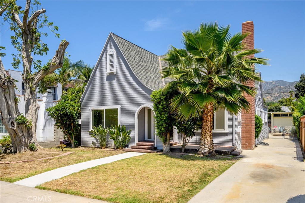 635 Palm Drive