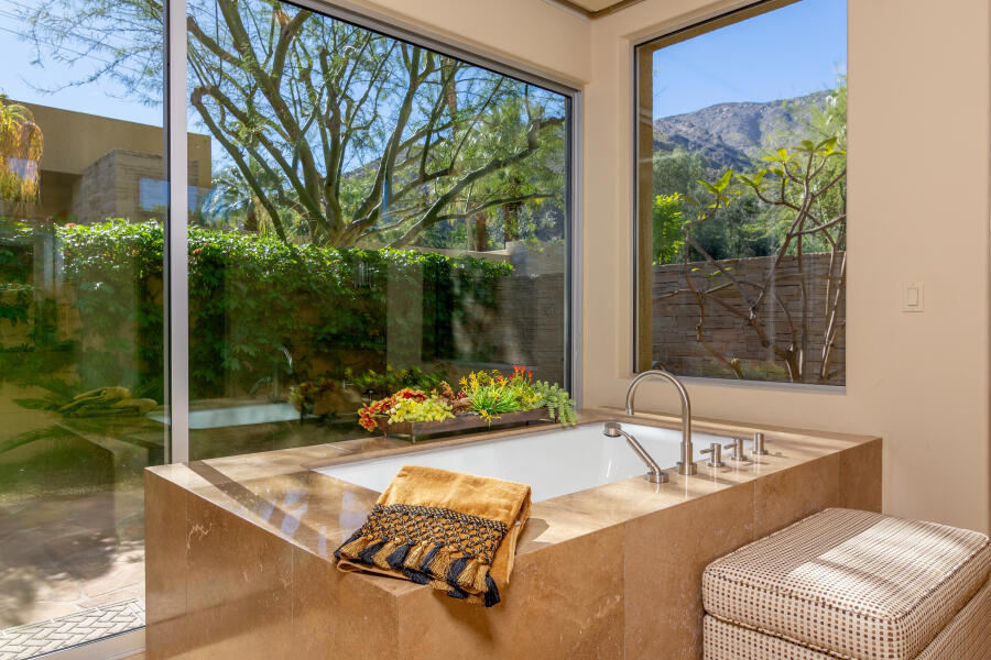 Old Las Palmas - Residential