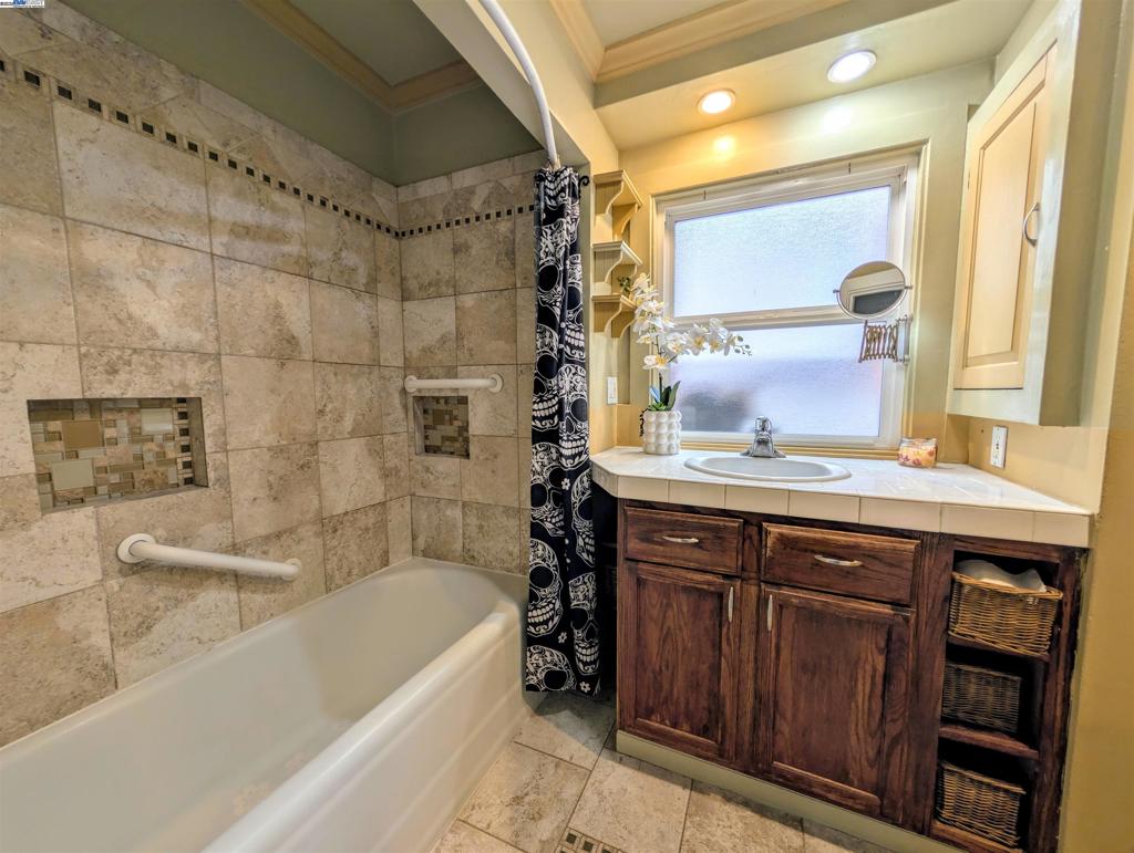 NORTH-WEST BERK - Residential